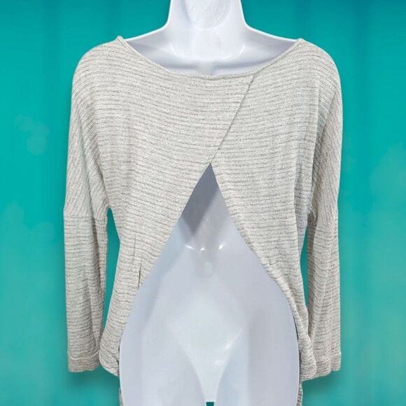 Lumiere Open Back Long Sleeve Top Womens Medium - Picture 4 of 8